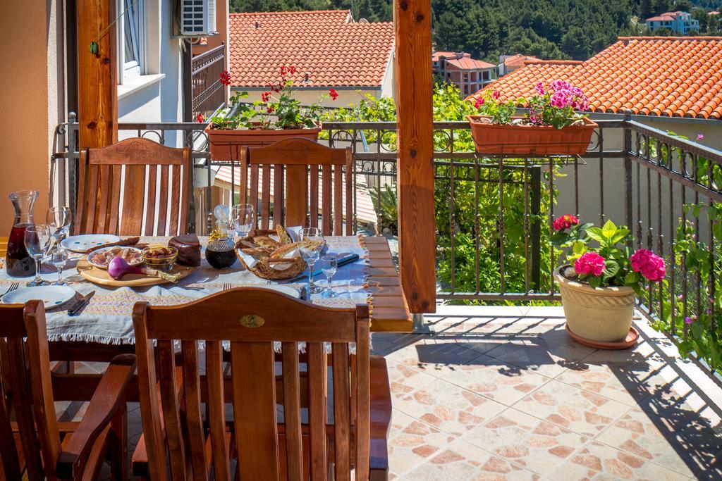 Guest House Davor Tomas Brela Exteriér fotografie