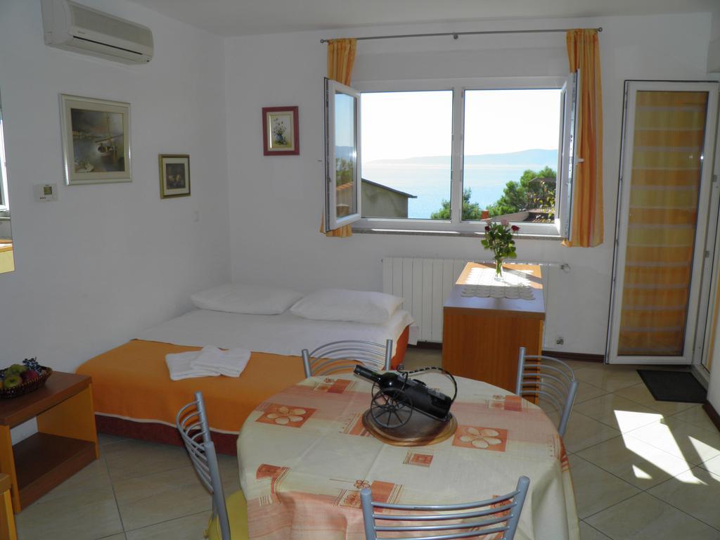 Guest House Davor Tomas Brela Exteriér fotografie
